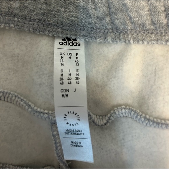 Adidas Jogger - Picture 3 of 4